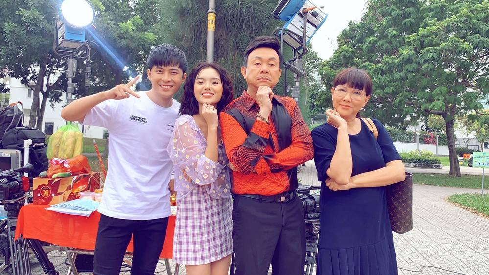 Hình ảnh cuối cùng của Chí Tài trên phim trường: Khỏe mạnh, vui đùa với mọi người-1