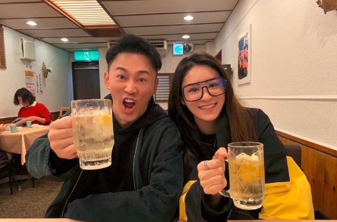 Vợ Lâm Phong bị chỉ trích ăn bám-2