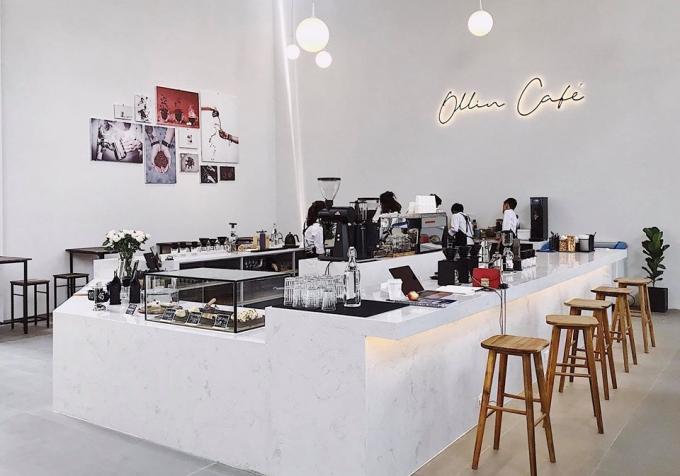 4 quán cafe tone trắng đen ở Sài Gòn, chỉ cần tạo dáng là có ngay ảnh đẹp-8