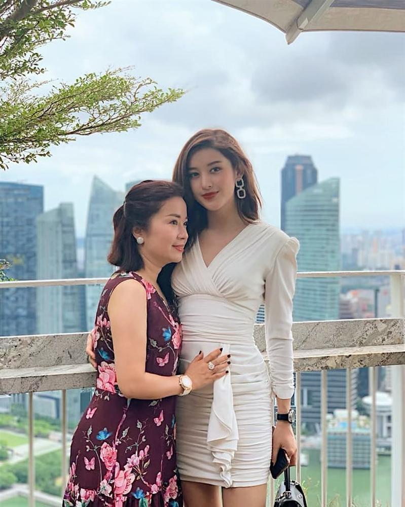 Mẫu thân Huyền My dặn con: Đừng lấy chồng sớm như mẹ-3