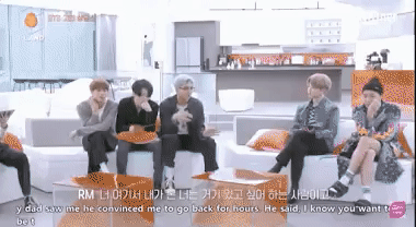 Khoảnh khắc ngọt ngào giữa BTS và những người họ yêu thương nhất đời-3