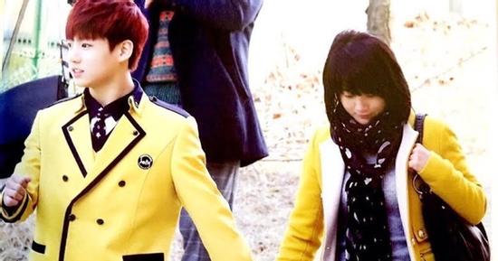 Khoảnh khắc ngọt ngào giữa BTS và những người họ yêu thương nhất đời