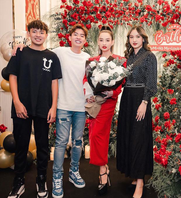 Gái xinh Cần Thơ khoe ảnh có mẹ chồng tương lai trẻ đẹp như thiếu nữ-1