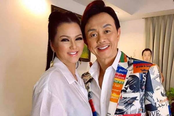 Vợ cố nghệ sĩ Chí Tài ăn mặc trẻ trung ở tuổi 62-13