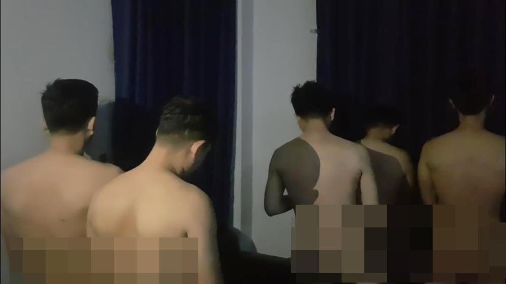 Đột kích động đồng tính nam ở Phú Nhuận, bắt quả tang 33 đàn ông khỏa thân-2