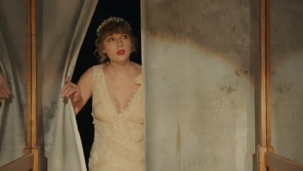 Taylor Swift tình tứ trai đẹp trong MV mới, đánh úp nhưng chất lượng thì đỉnh chóp-6
