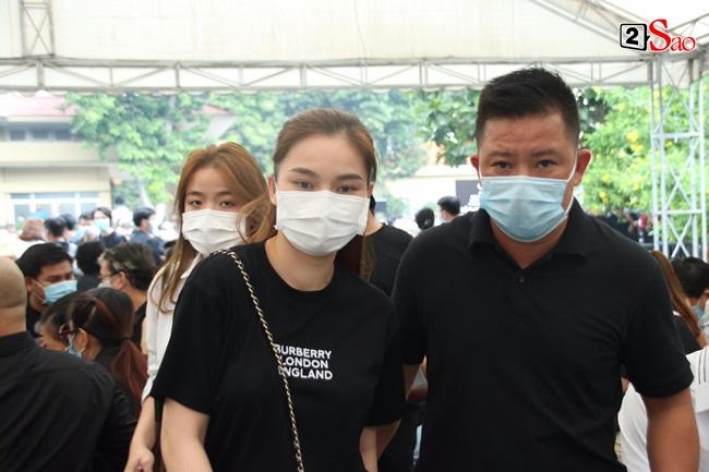 Lễ viếng nghệ sĩ Chí Tài: Đồng nghiệp xót thương, người dân bật khóc trước linh cữu-21