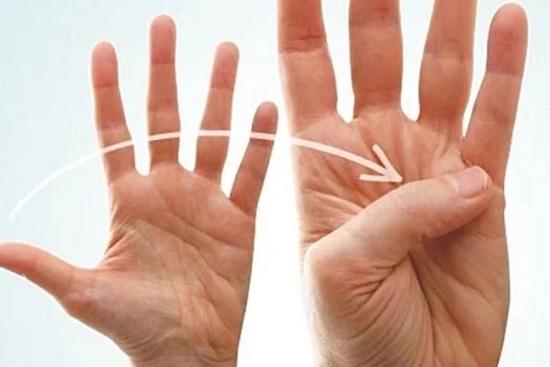 Người sở hữu tướng bàn tay 'tán lộc': Cả đời nghèo khổ, quần quật vẫn không thoát nghèo