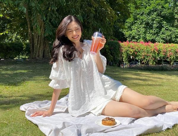 Khoảnh khắc xinh xắn, đáng yêu của Á hậu Việt Nam Bùi Phương Nga.