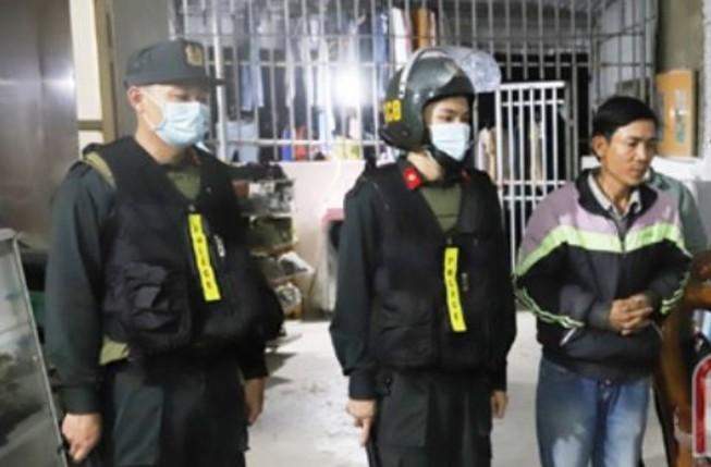 25 người bị triệu tập trong đường dây đánh bạc ‘khủng 15 tỷ-1