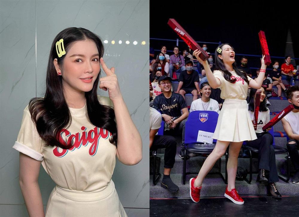 Gần 40 vẫn chưa chịu lấy chồng, hội gái ế Vbiz rủ nhau ăn diện hoá gái đôi mươi-1