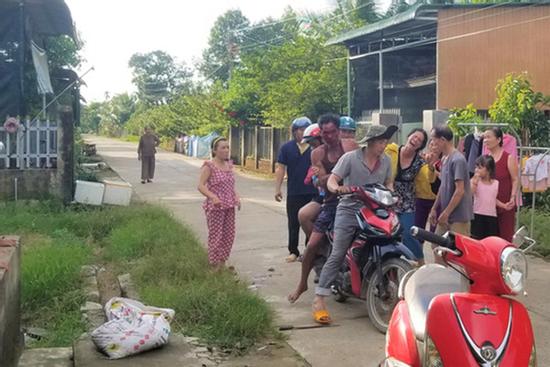 Mâu thuẫn trong lúc nhậu, 1 người bị chém nhập viện