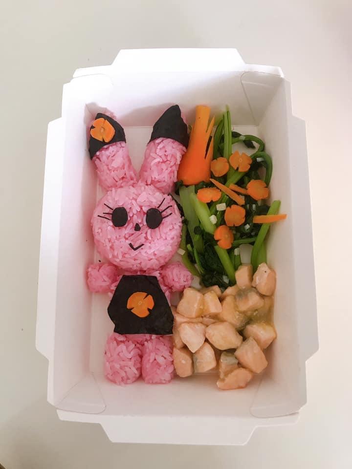 Mẹ 8x với những đĩa cơm bento đẹp mắt để giúp con gái bớt lười ăn-12