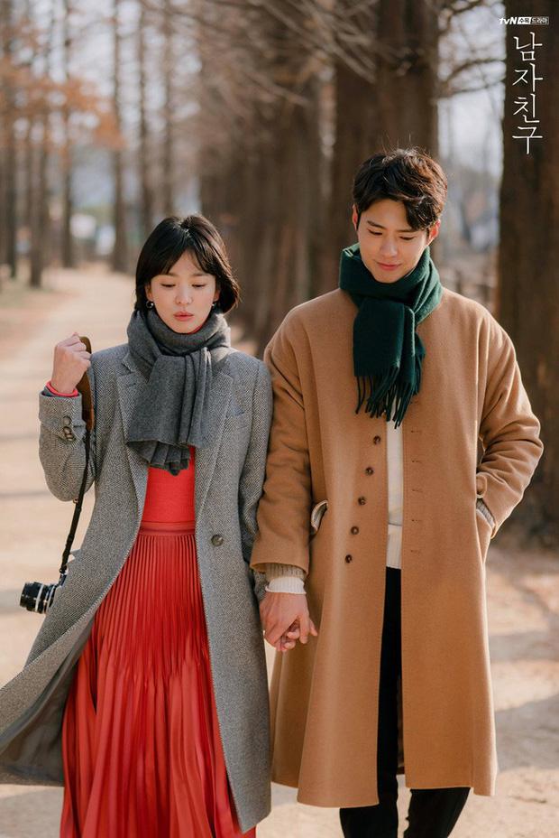 Học lỏm style diện áo dạ sang chảnh như Song Hye Kyo-1