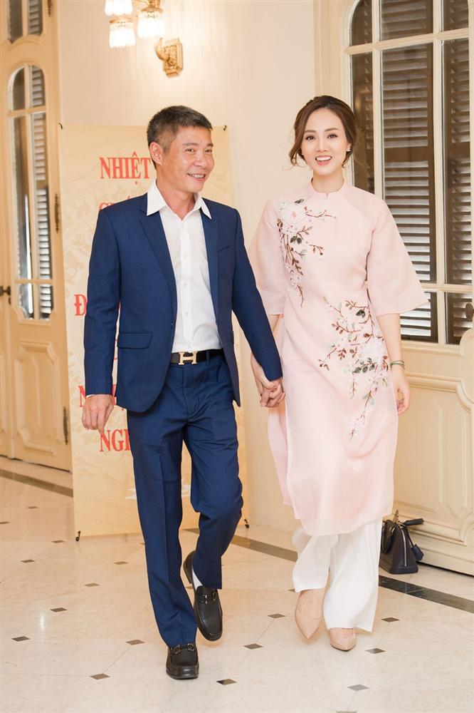 Nghệ sĩ Công Lý xác nhận kết hôn với bạn gái kém 15 tuổi-1