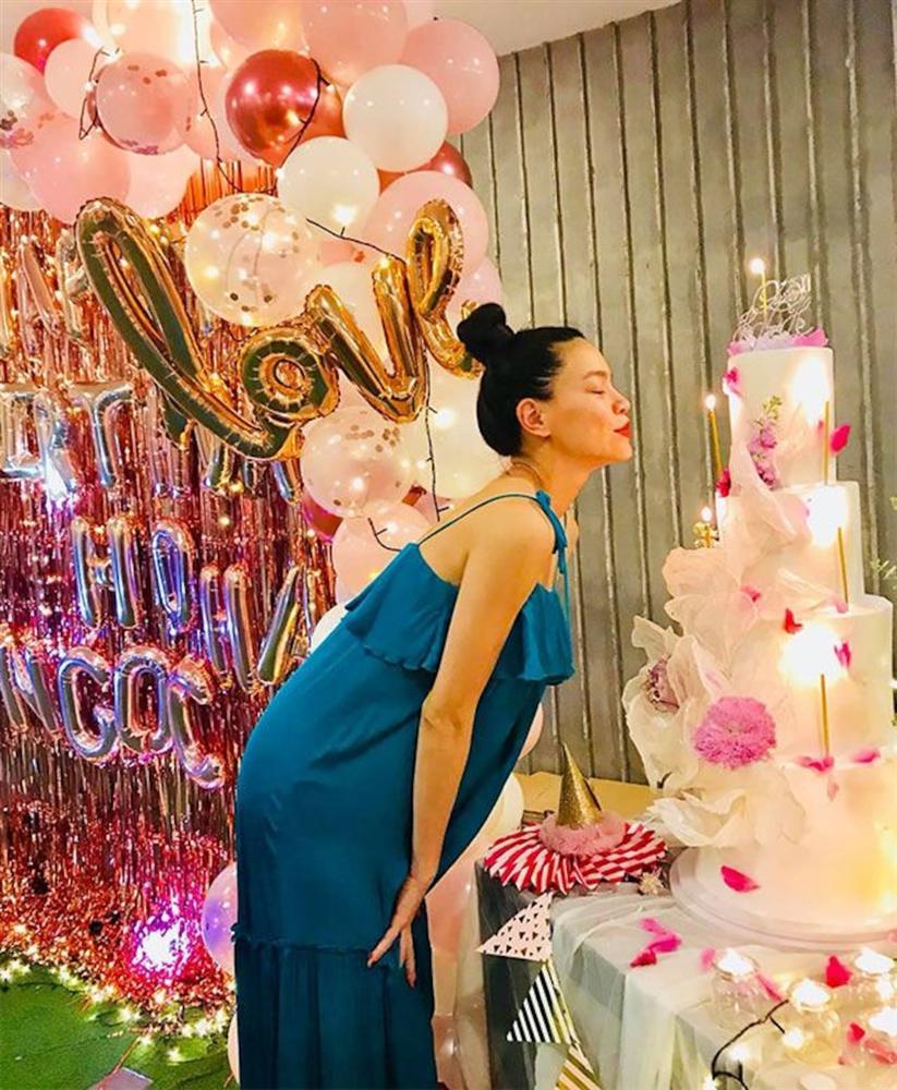 Tiểu xảo thời trang giúp Hà Hồ vừa sinh con vẫn đẹp xuất sắc trên mọi mặt trận-7