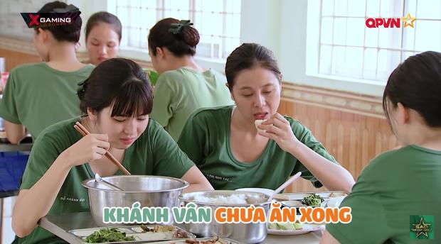 Nhan sắc thật của Khánh Vân bị phơi bày ở Sao Nhập Ngũ-3