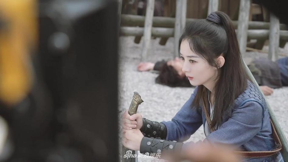 Hữu Phỉ tung ảnh Triệu Lệ Dĩnh khí chất ngời ngời, đánh đấm điệu nghệ-9