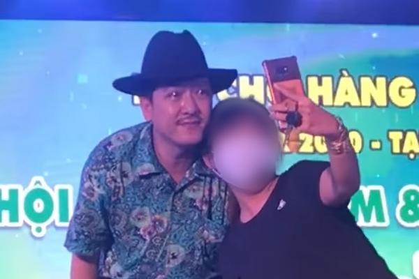 Fan truyền tay clip cố nghệ sĩ Chí Tài song ca cùng Trường Giang, nghẹn ngào với lời chia sẻ: Từ nay không còn ai đánh đàn cho em hát nữa-4