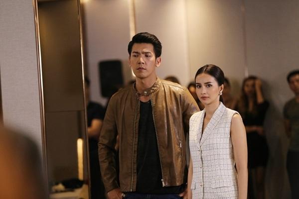 Về lúc 12h đêm thấy vợ đang oằn mình lau dọn 3 tầng nhà, chồng có hành động để đời-2