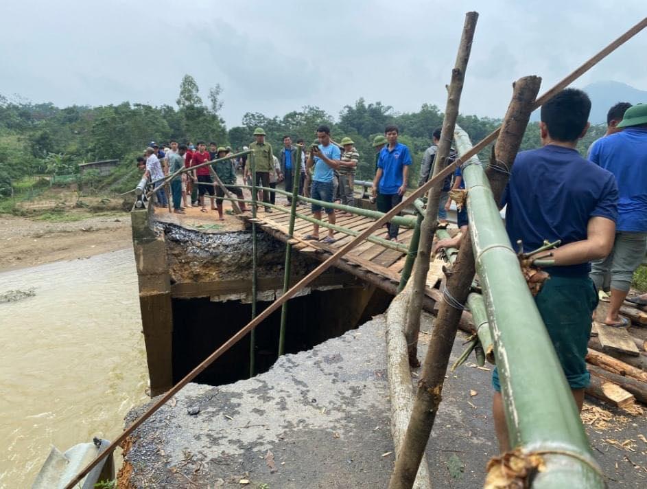 Thủy Tiên ra miền Trung từ thiện đợt 4, tự bỏ hơn 1 tỷ hỗ trợ người dân vùng lũ-7