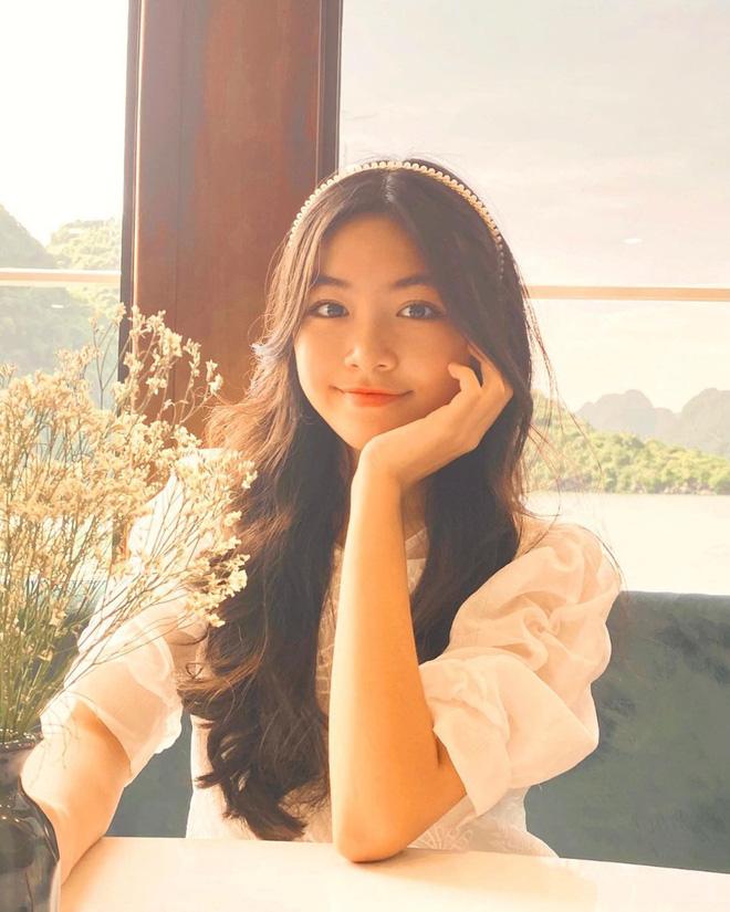 Ái nữ 15 tuổi nhà MC Quyền Linh gây bão MXH nhờ thần thái chuẩn mỹ nhân-2