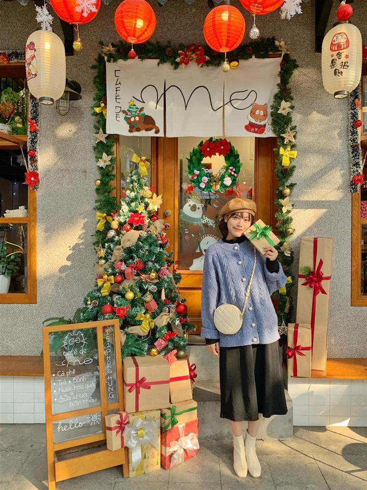 Loạt quán cà phê Hà Nội trang trí Noel sớm cho hội sống ảo thong thả chụp ảnh-8