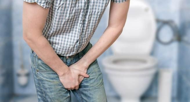 Đang tâm sự với bạn gái, cậu nhỏ bất ngờ chảy máu ồ ạt-1