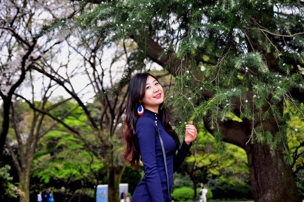 Xót xa nữ tiếp viên bị tài xế Mercedes đâm thiệt hại 79% sức khỏe chống nạng đến tòa-7