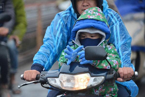 Đã rét đậm còn mưa, Hà Nội chỉ thiếu 1 độ C nữa thôi là học sinh được nghỉ-1