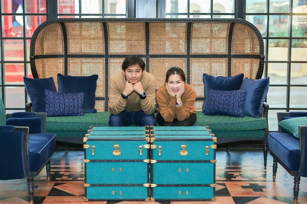 Cô dâu 7X của Quý Bình bị soi nhan sắc ngoài đời khác xa ảnh cưới-14