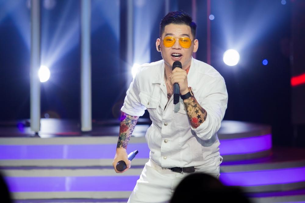 Hot TikToker Long Chun xin rút khỏi Gương Mặt Thân Quen vì khối u quá lớn-3