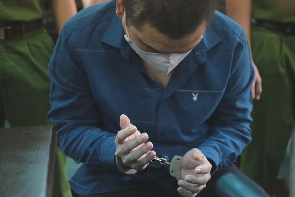 Mẹ nữ tiếp viên VNA kể lại cuộc điện thoại ám ảnh sau lời tố bị túm tóc đuổi về của mẹ tài xế lái Mercedes-2