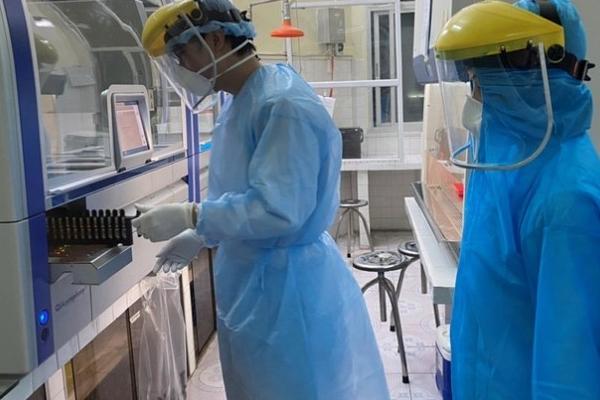 Ông già Noel dương tính Covid-19, từng tiếp xúc 50 trẻ em-3