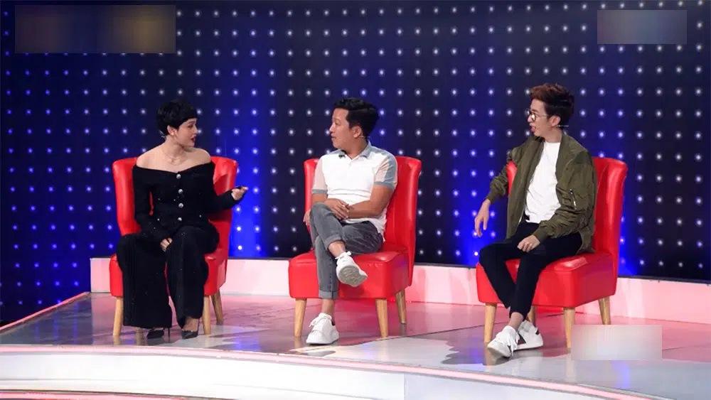 Tiết kiệm diện lại đồ cũ nhưng Hiền Hồ bị chê vì mix dép lạc quẻ-4