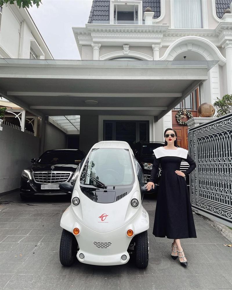 Bảo Thy phản ứng khi siêu xe chồng tặng bị đánh giá quá xoàng-3