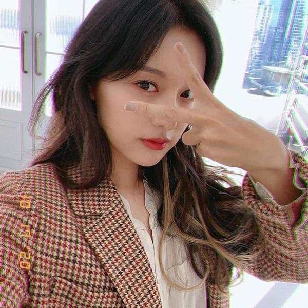 Cùng một kiểu tóc nhưng nàng Yoo Rachel của hiện tại và 7 năm trước đã khác nhau lắm rồi-4