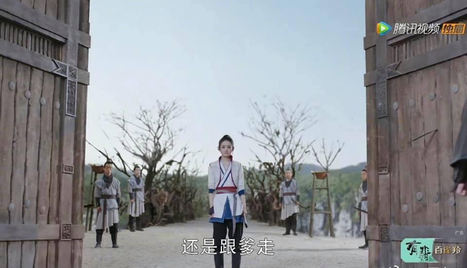 Hữu Phỉ bị chê kỹ xảo giả trân, fans đùa: Tiền trả hết cho Triệu Lệ Dĩnh và Vương Nhất Bác rồi-4