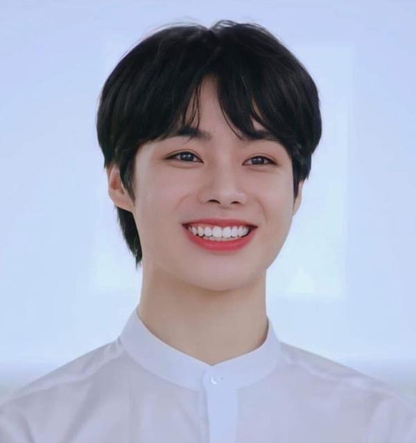 Động thái mới của công ty chủ quản cho thấy thực tập sinh người Việt Hanbin sắp debut solo?-1