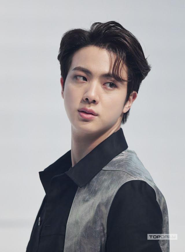 Lý do cảm động đằng sau việc Jin BTS giấu nhẹm tính cách thật-1