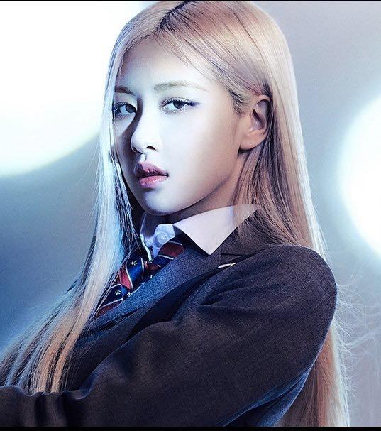 BLACKPINK hoãn concert online vì dịch Covid-19 bùng phát dữ dội ở Hàn-2