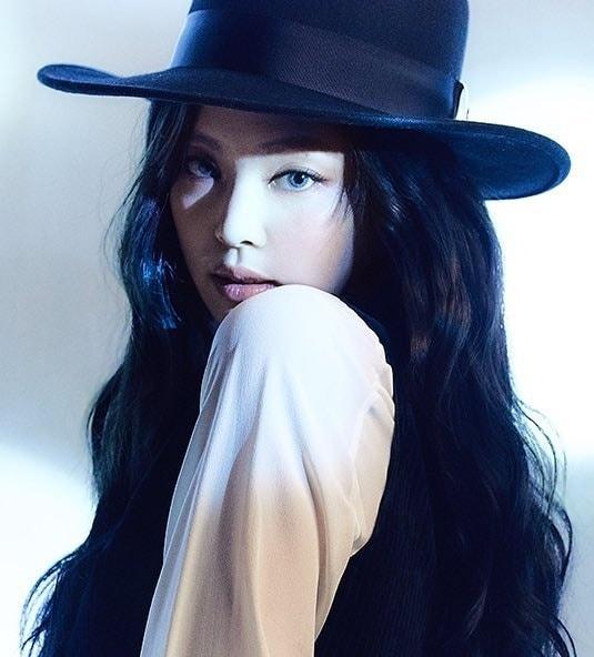 BLACKPINK hoãn concert online vì dịch Covid-19 bùng phát dữ dội ở Hàn-3