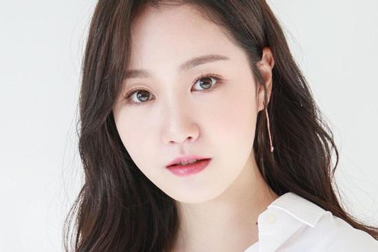 Sao nhí 'Gia đình là số 1' xinh đẹp ngỡ ngàng
