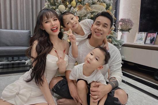 Vợ Lê Hoàng muốn 'đập chồng', lý do được chị em đồng cảm