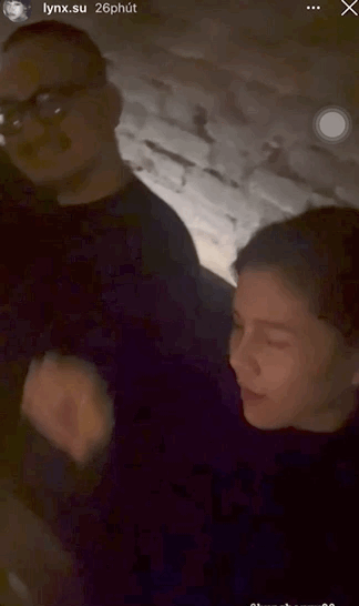 Clip: MC Thu Hoài và ông xã doanh nhân phát cẩu lương trước mặt bạn bè hậu đám cưới-1