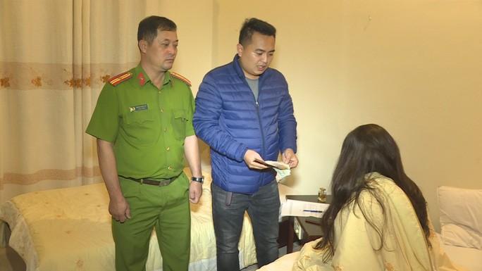Triệt phá đường dây sex tour 2 ngày 20 triệu đồng-1