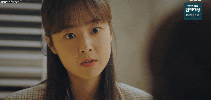 Cặp mẹ con bị ghét nhất Penthouse: người diễn nổi da gà, kẻ chỉ biết trợn mắt-4