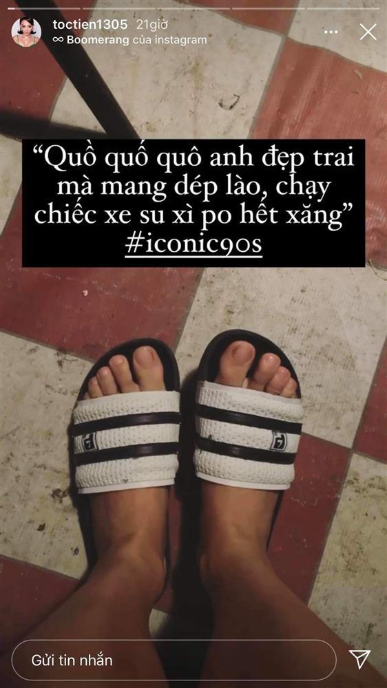 Giày hiệu chất đống nhưng Tóc Tiên lại chuộng đi dép lê huyền thoại 35 nghìn-4