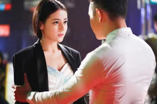 Người yêu lương tháng 50 triệu mà không tiết kiệm được 1 xu, tôi hỏi thì ngã ngửa...