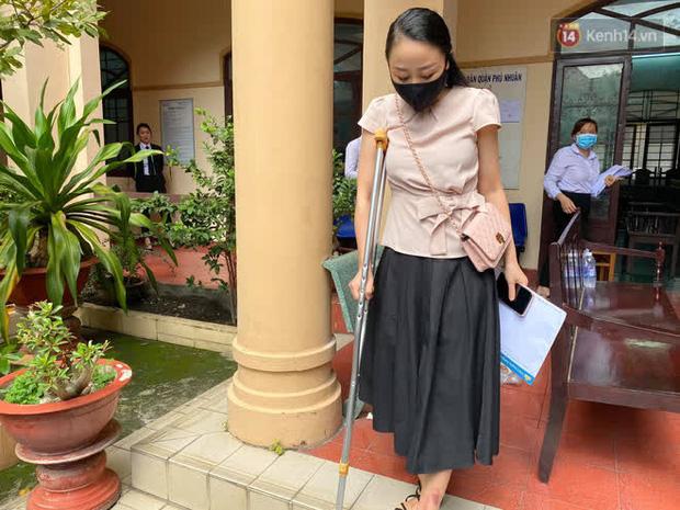 Nữ tiếp viên bị tài xế Mercedes đâm kể về nỗi đau 4 lần phẫu thuật sau tai nạn-4